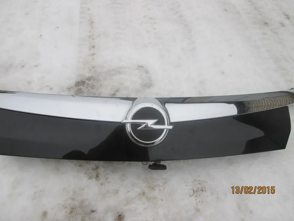 Крепления наружной накладки Opel Insignia Sports Tourer
