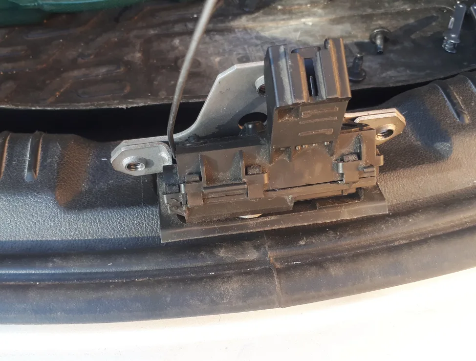 Попытка открыть замок Ford Mondeo IV