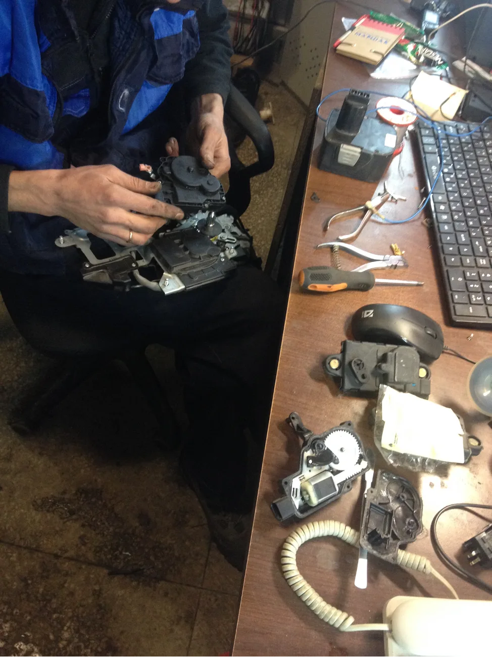 Моторчик актуатора Kia Carnival 81447-4D500