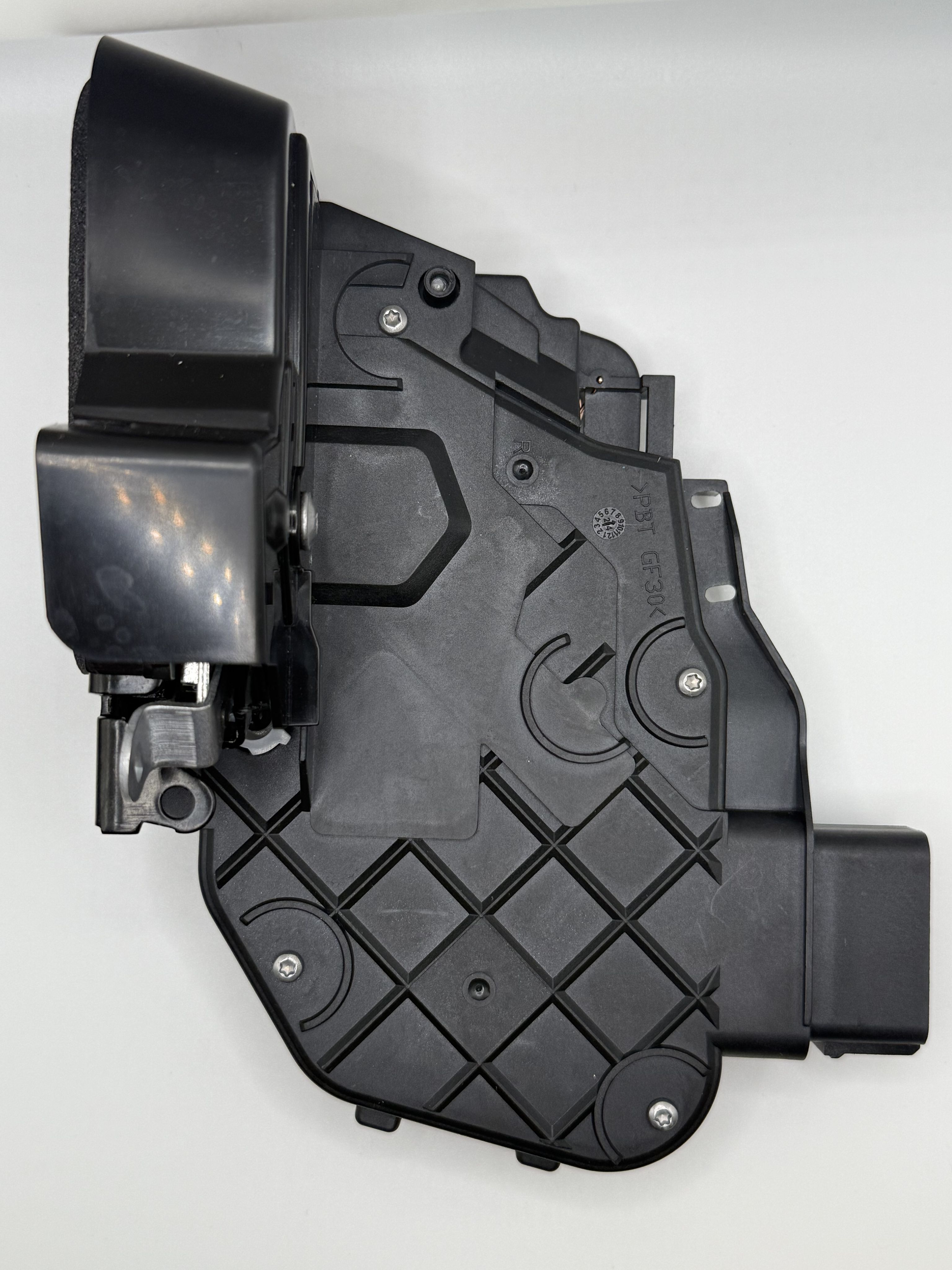 Замок задней правой двери Land Rover / Rang Rover (LR011302)